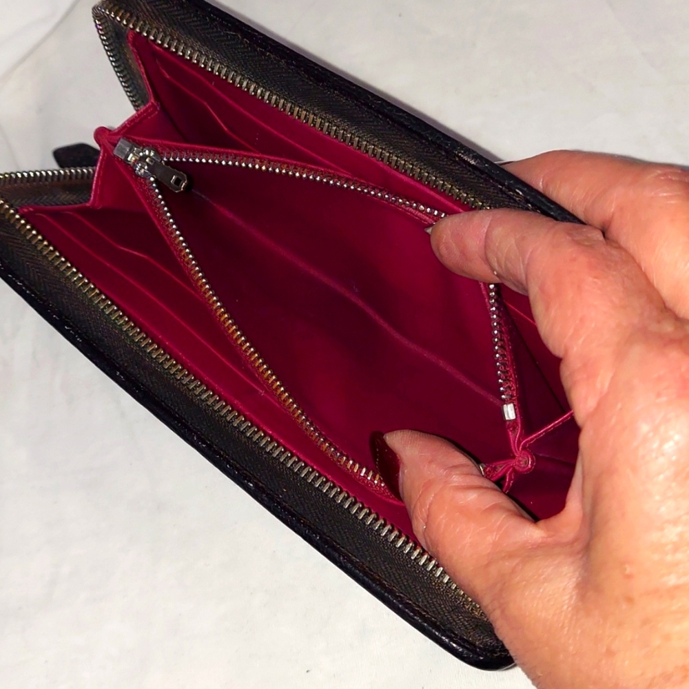 LOEWE Anagram Black Leather Long Zip Around Wallet - Picture 7 of 7